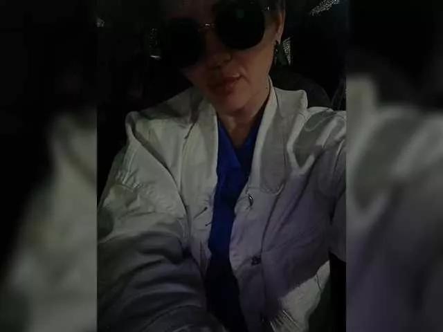 -Lillitt- on BongaCams 
