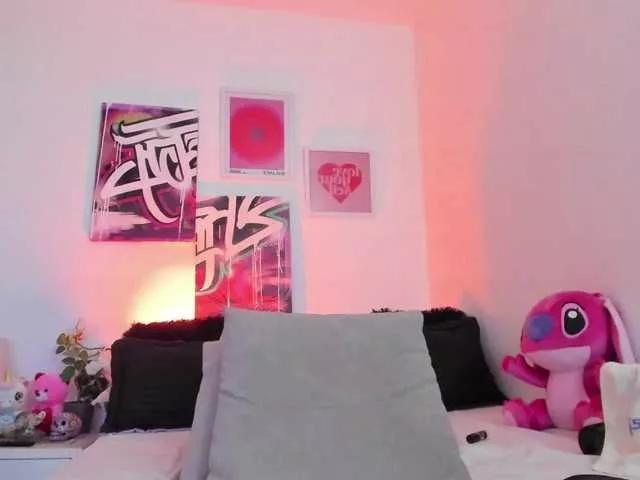 Anniehuntterss on BongaCams 