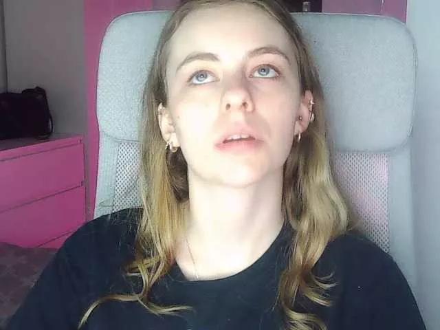 AriaModel on BongaCams 