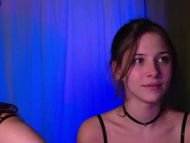 AvroraAndEnister on BongaCams 