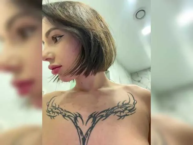 BabyDarii on BongaCams