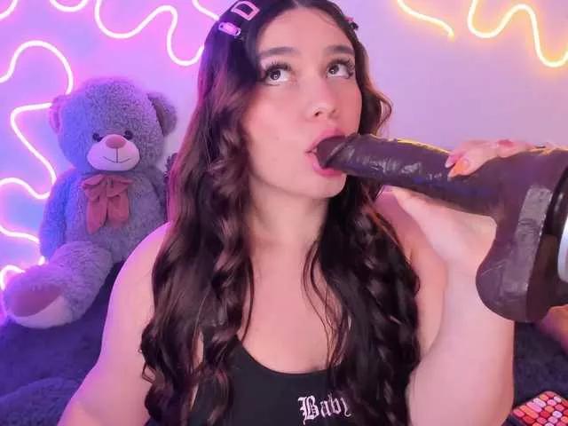 Belacurvyx on BongaCams 