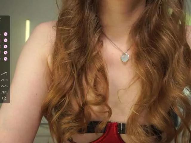 Dinewinki on BongaCams 
