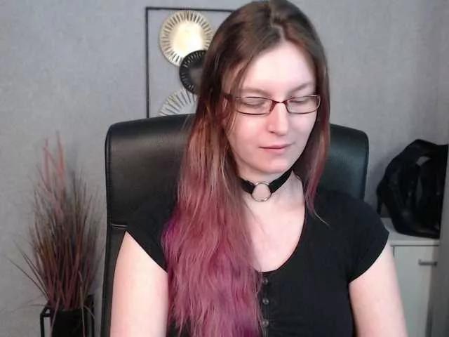 EmmaHeart on BongaCams 