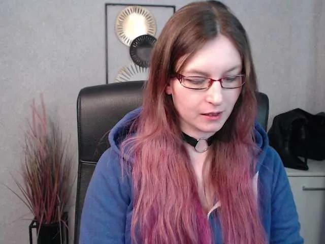 EmmaHeart on BongaCams 