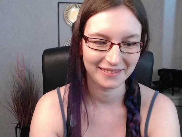 EmmaHeart on BongaCams 