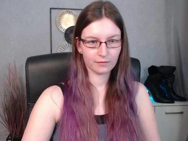 EmmaHeart on BongaCams 
