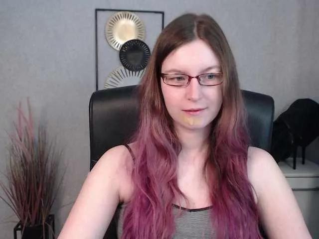 EmmaHeart on BongaCams 