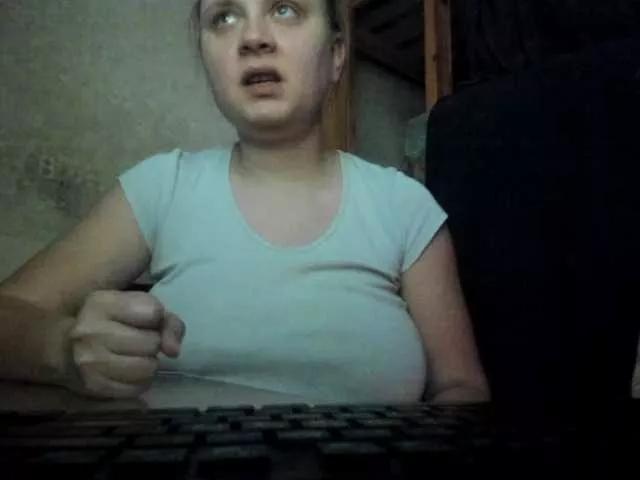 esterjohns on BongaCams 