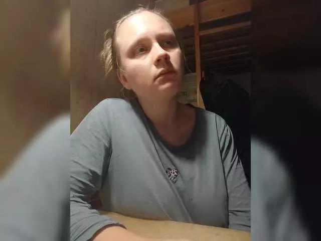 esterjohns on BongaCams 