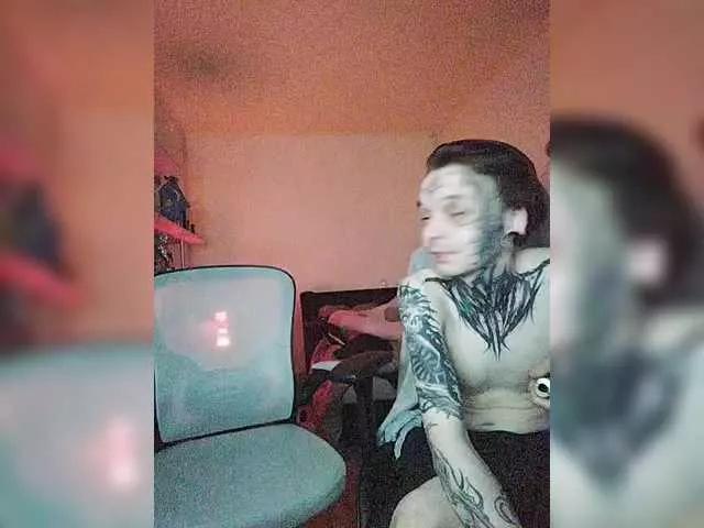 Flattya on BongaCams 