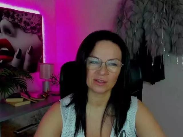 HelenSHOW1 on BongaCams 