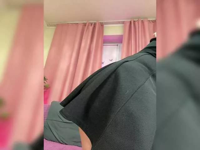 Isilib-kisa on BongaCams 