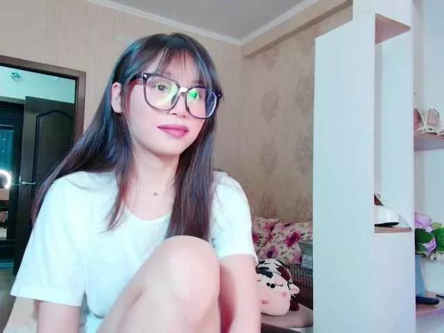 JiinAae on BongaCams 