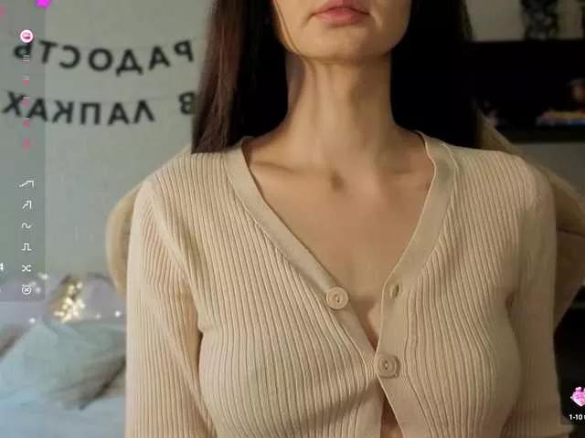 Lola-Li on BongaCams 