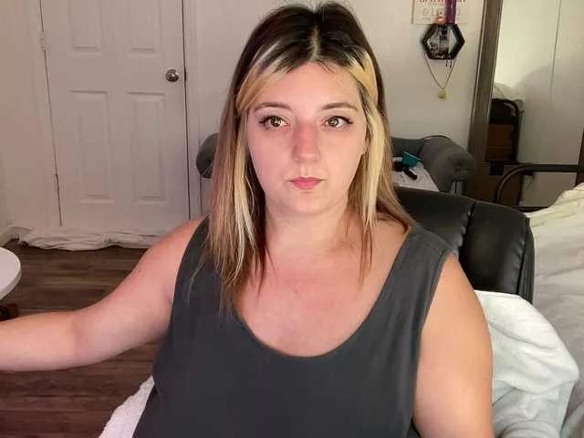 maramaze on BongaCams 