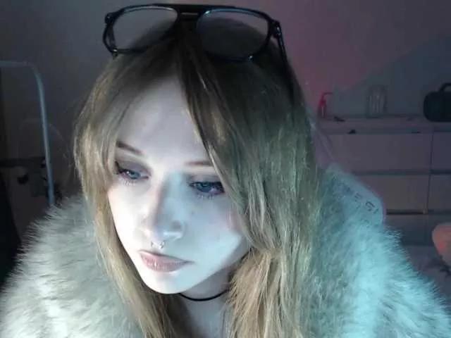 mnepohuyy on BongaCams 