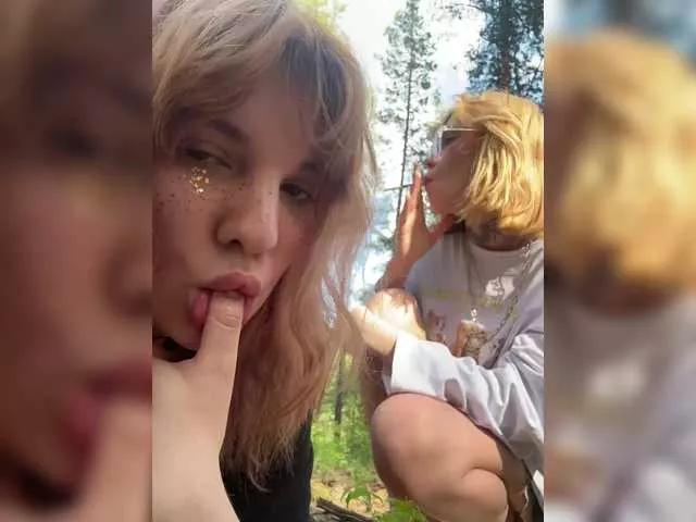 Molly-and-Ewa on BongaCams 