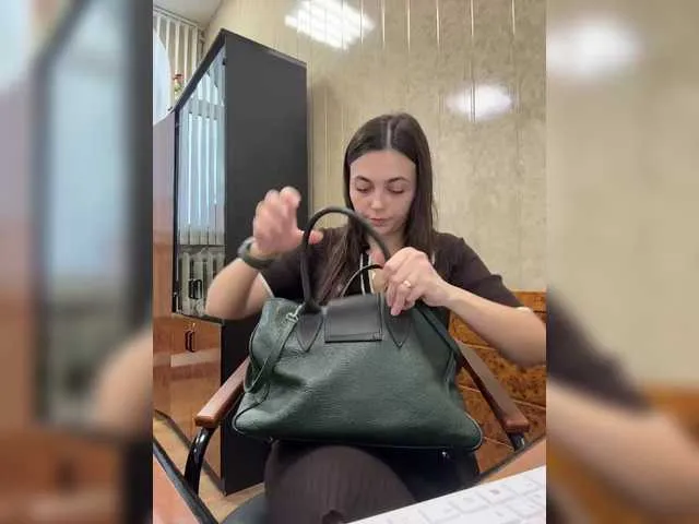 NikkySecrets on BongaCams 