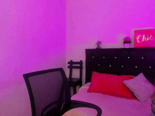 SarahDark on BongaCams 