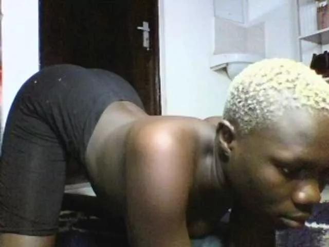 Sweetchocolate on BongaCams 