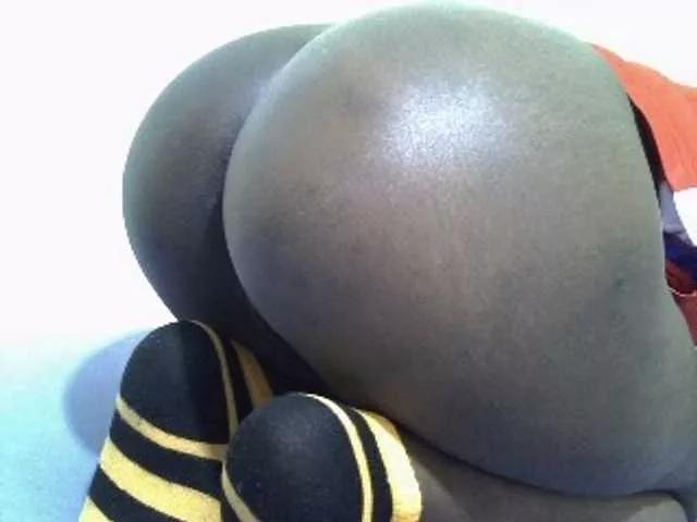 Sweetnana01 on BongaCams 