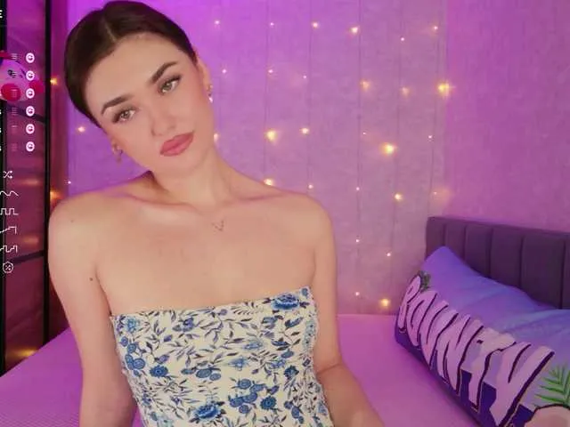 translateenglish model from BongaCams