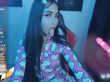 66luci_fer6_ on Chaturbate 