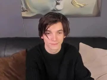 a_lf — off t-shirt 5 min [145 tokens remaining] #18 years old and #new here