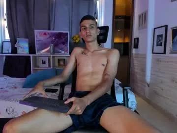 aaron_whitee on Chaturbate 