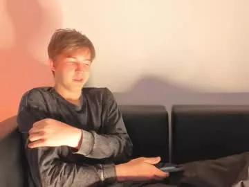 adelexx_zll on Chaturbate 