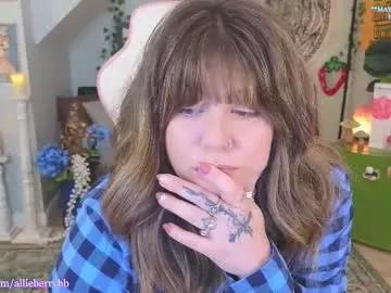 allieberrybb on Chaturbate 