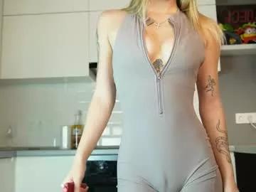 annie_f0x on Chaturbate 