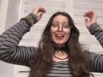 beckihuels — Goal: Huge Smile for u <3 I'm Mila Welcome to my Room!  #new #teen #skinny #shy #18 [8 tokens remaining]