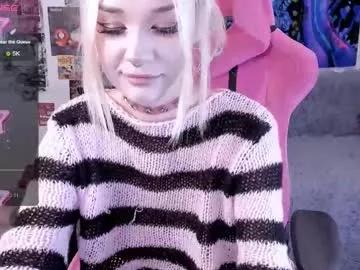 broodmommyy3 on Chaturbate 