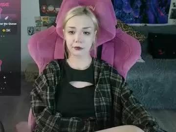 broodmommyy3 on Chaturbate 