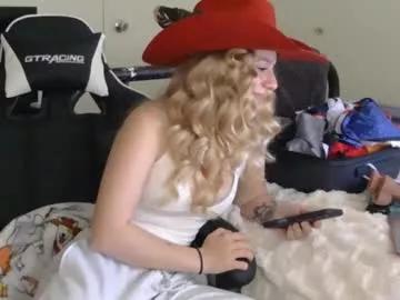 carolinecowgirl on Chaturbate 