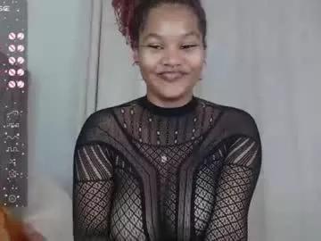 charmsexyxo on Chaturbate 