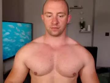 chrisbigbiceps on Chaturbate 