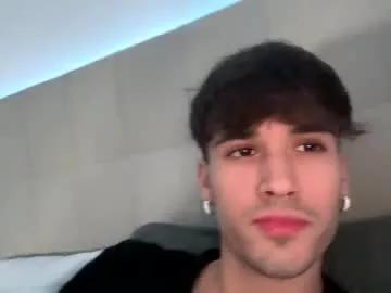 ciaosonoale on Chaturbate 