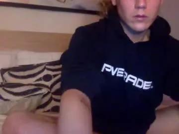 collegeroommates03 on Chaturbate 