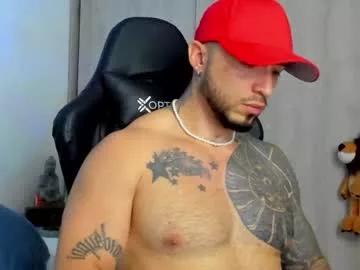 dave_max93 on Chaturbate 