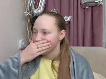 dustydeida — GOAL: For a pleasant start to the stream [0 tokens remaining] Hello everyone, My name is Jenny, Let's spend Valentine's Day together ^-^ #shy #18 #cute #young #valentinesday