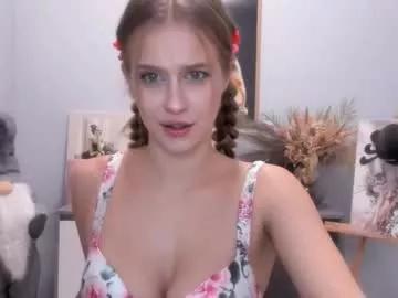ella_twinkle on Chaturbate 