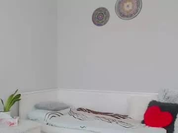 emerald_kittycat on Chaturbate 