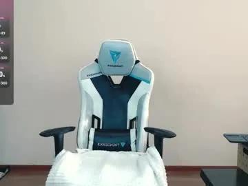 erin_and_johnny — GOAL: oil on Tits [199 tokens remaining] Welcome to my room! #feet #bigass #bigboobs #lovense #natural