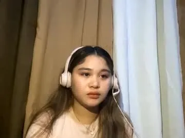 erlinebohnker — How about a cute hair play  #18 #SHY #Valentines #Young #Teen [1 tokens remaining]