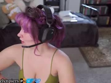 evelynpiers on Chaturbate 