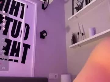 evie_may on Chaturbate 