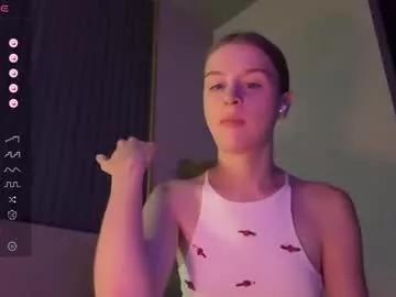 evie_may on Chaturbate 